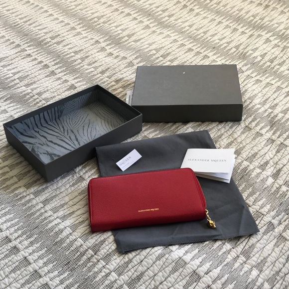 NWT McQueen Leather Zip-Around Continental Wallet - Picture 3 of 8